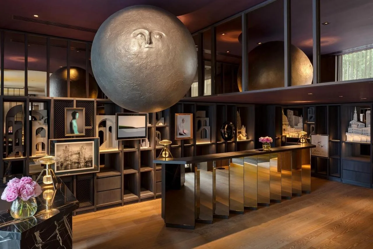 King Room The Londoner Platinum