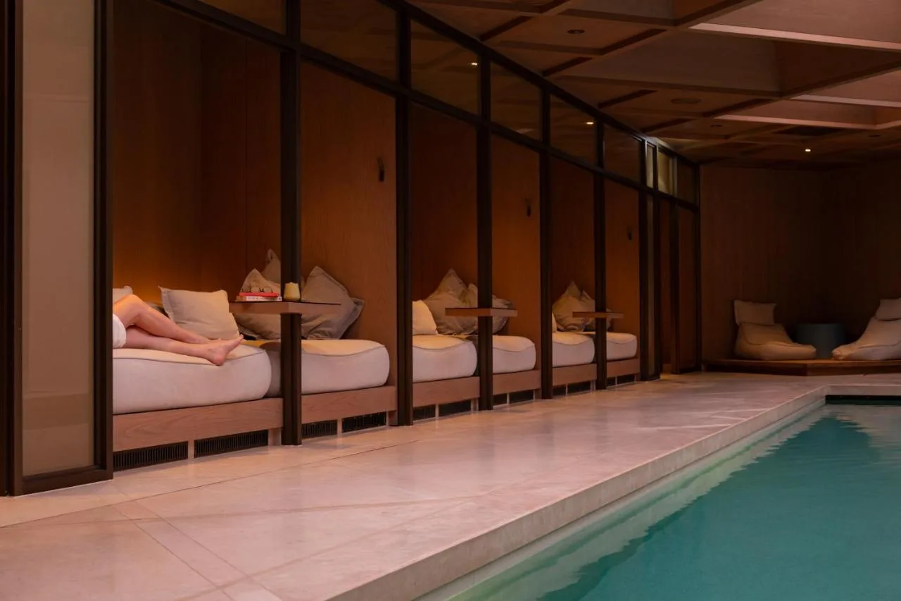 Signature Suite